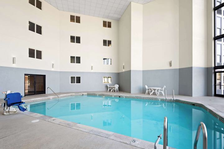 Pool 8 of 40