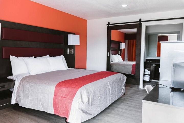 Motel 6 Bellville OH - Mid Ohio