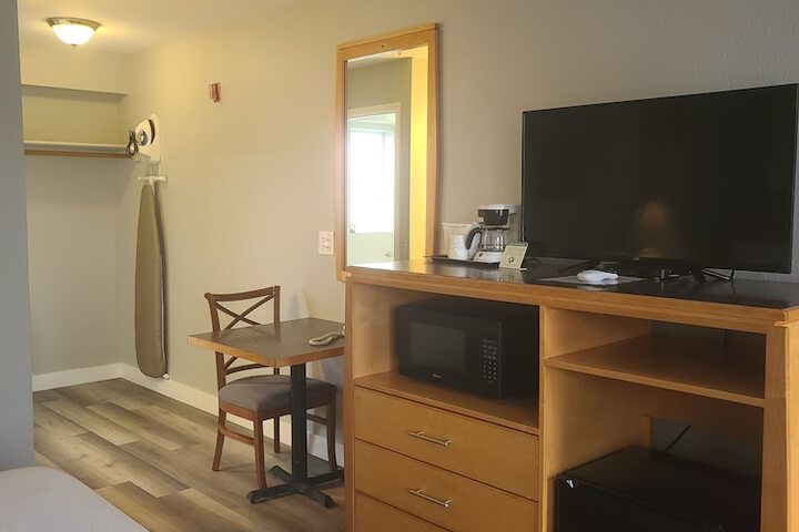 Room 13 of 47