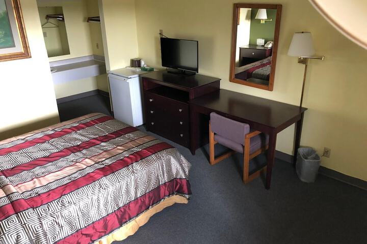 Salt Creek Inn