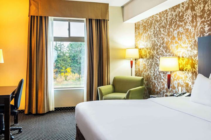 Room 40 of 53