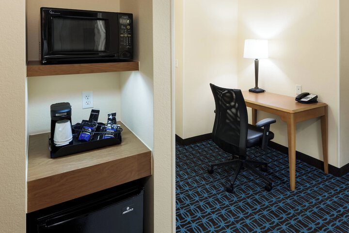 Room 28 of 37