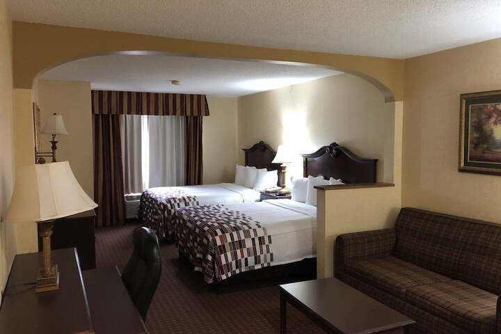 Room 10 of 11
