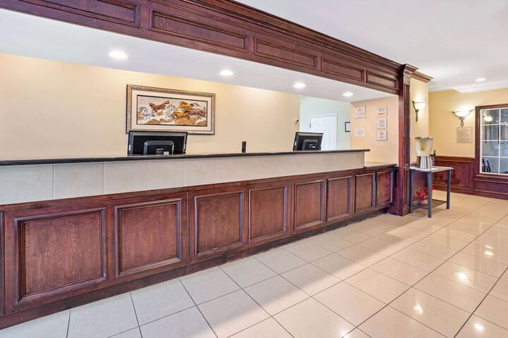Hotel Interior 11 of 33