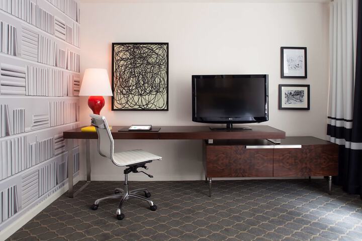 Room 49 of 61