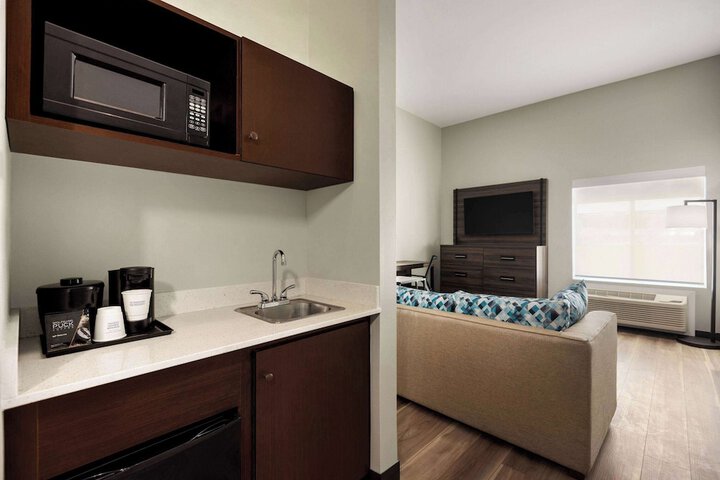Room 46 of 63