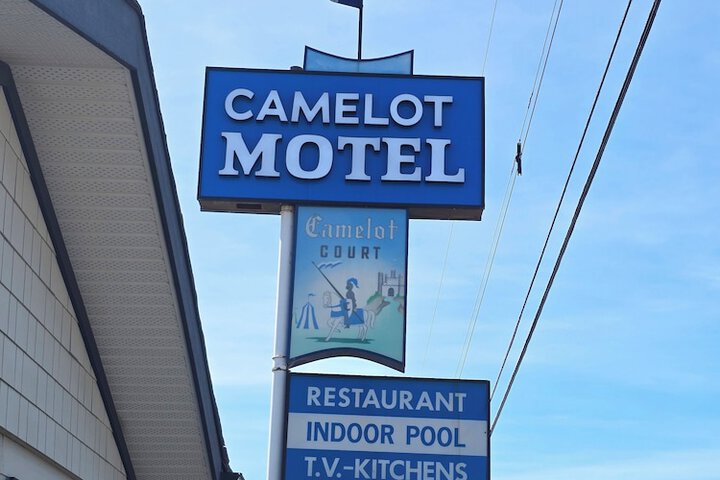 Camelot Court Motel