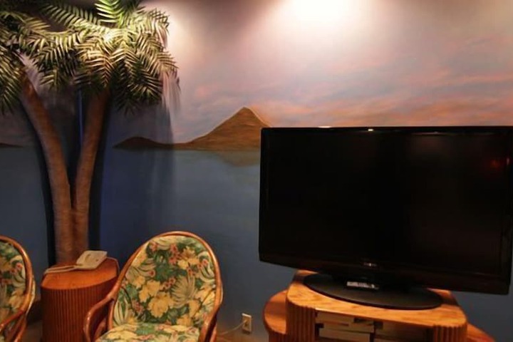 Room 6 of 39