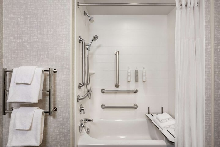 Hampton Inn & Suites York South