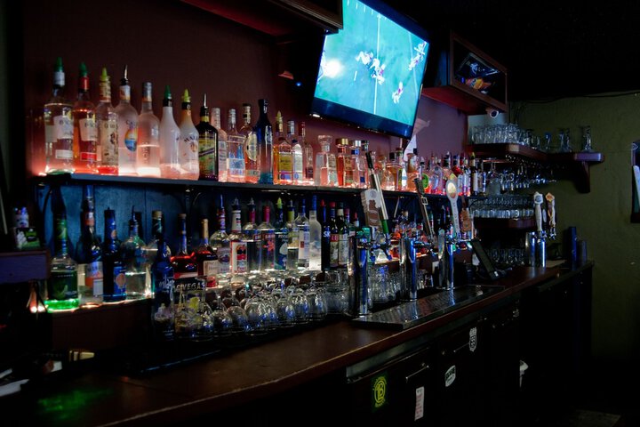 Lounge 37 of 41
