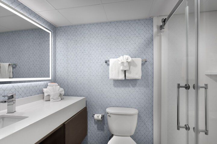 Room 65 of 84