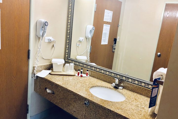 Baymont by Wyndham Gurnee