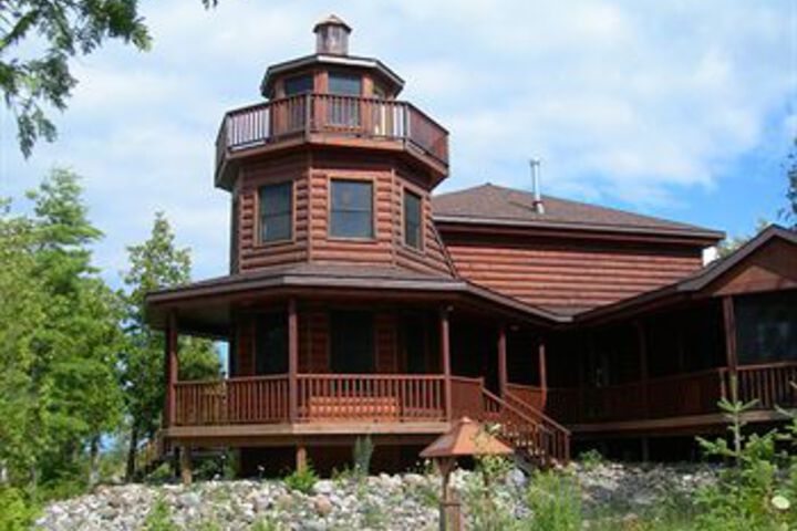Ninemile Point Bed & Breakfast