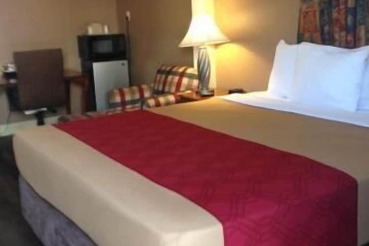 Room 8 of 15