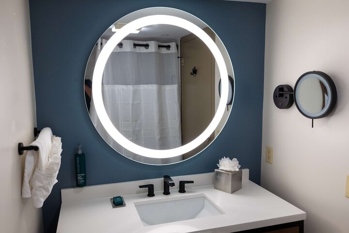 Room 92 of 105