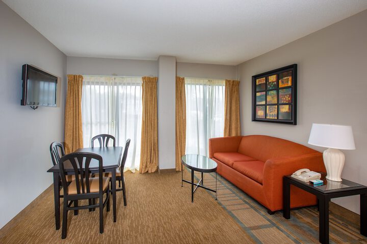 Room 22 of 36