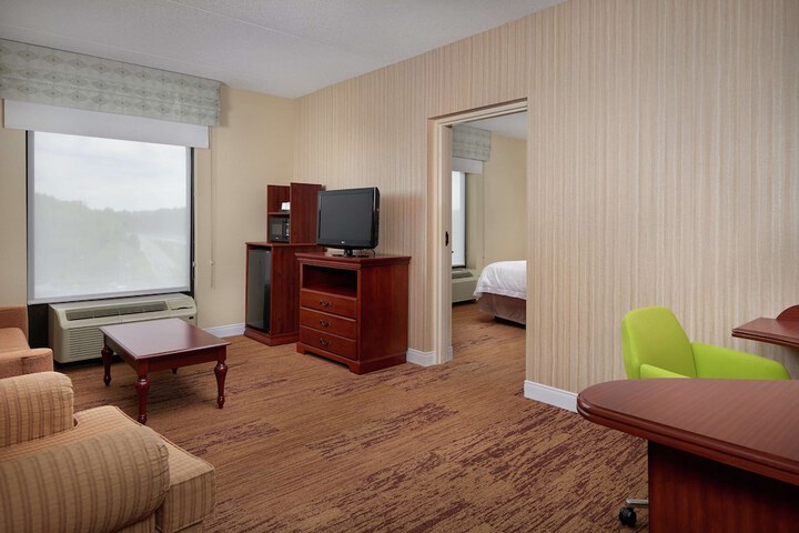 Room 17 of 24
