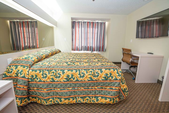 Room 29 of 42