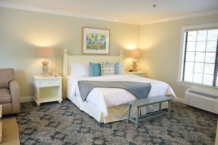 Room 28 of 70
