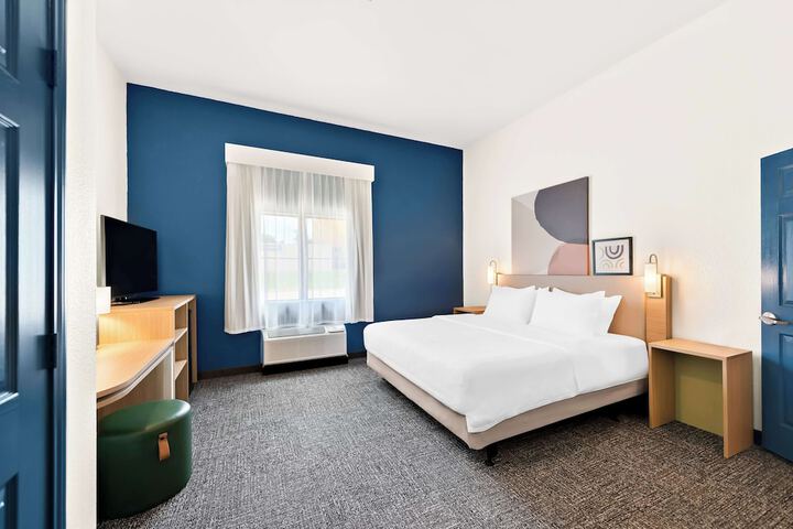 Room 21 of 43