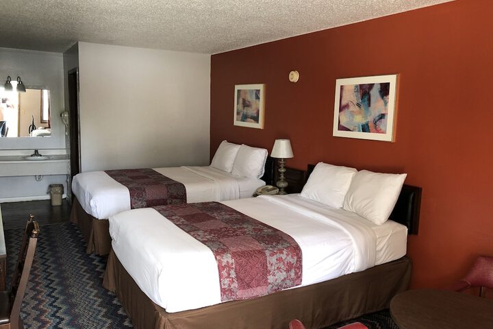 Room 73 of 84