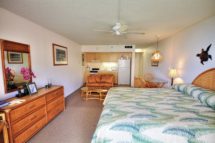 Room 13 of 16