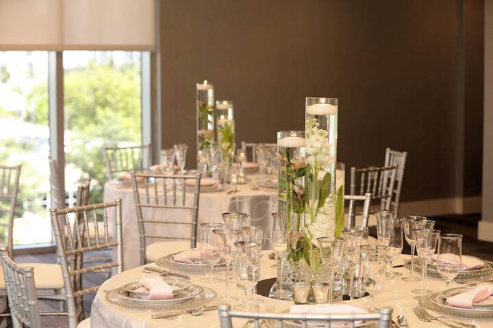 Ballroom/Hall 43 of 47