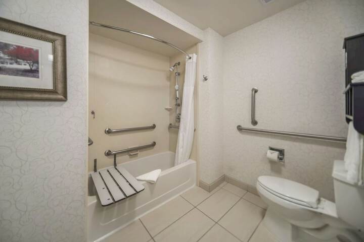 Hampton Inn & Suites Tulsa / Catoosa