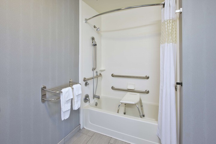 Hampton Inn & Suites Elyria