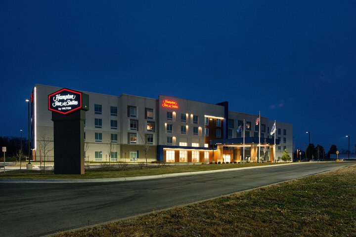 Hotel 5 of 69