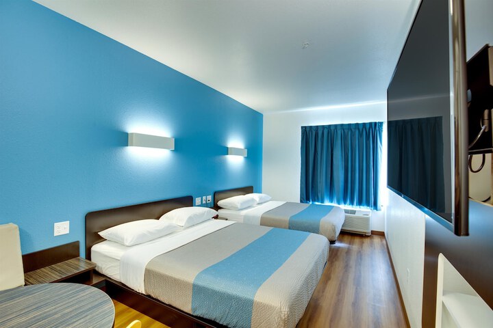 Room 51 of 81