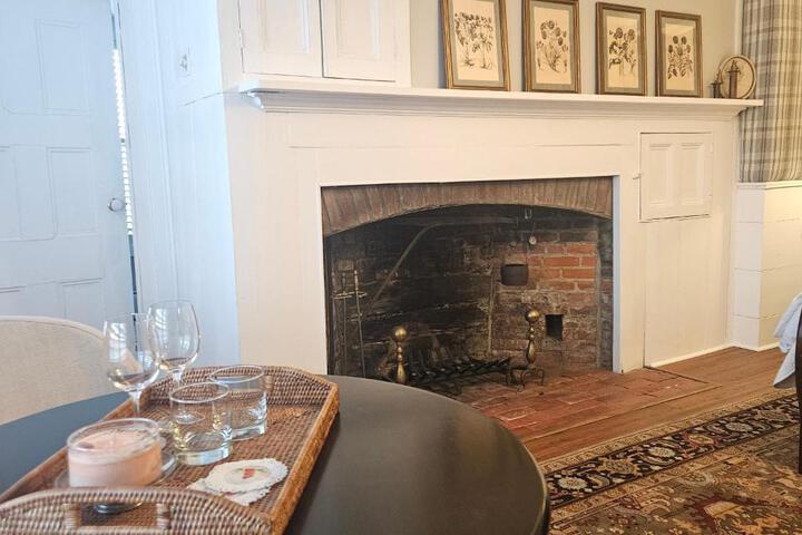 Peach Grove House
