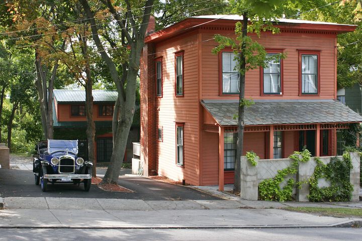 Hotel 2 of 48