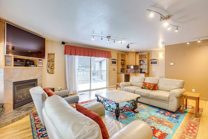 3 Mi to Skiing! Incline Village Retreat w / Sauna