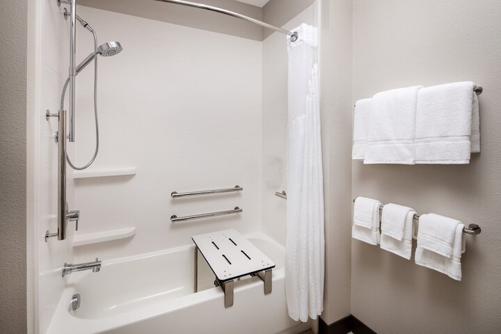 Holiday Inn Express & Suites Ft. Myers Beach-Sanibel Gateway by IHG