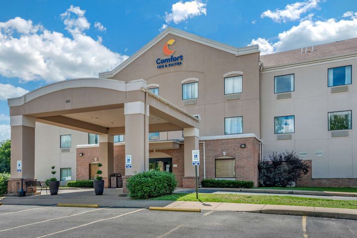 Hotel 2 of 35