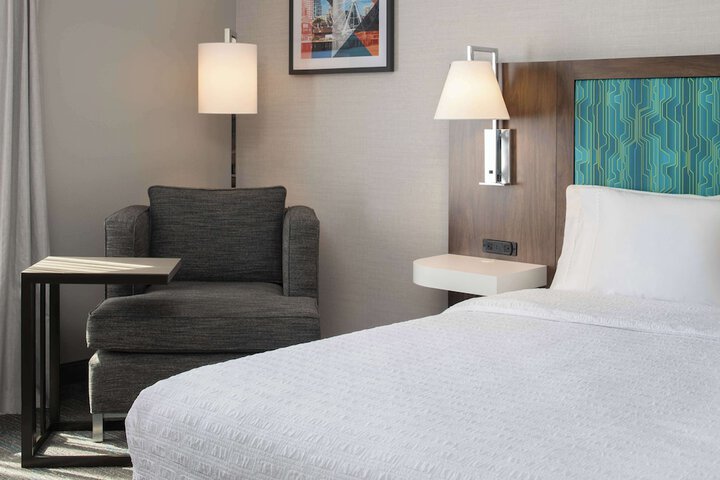 Room 14 of 27