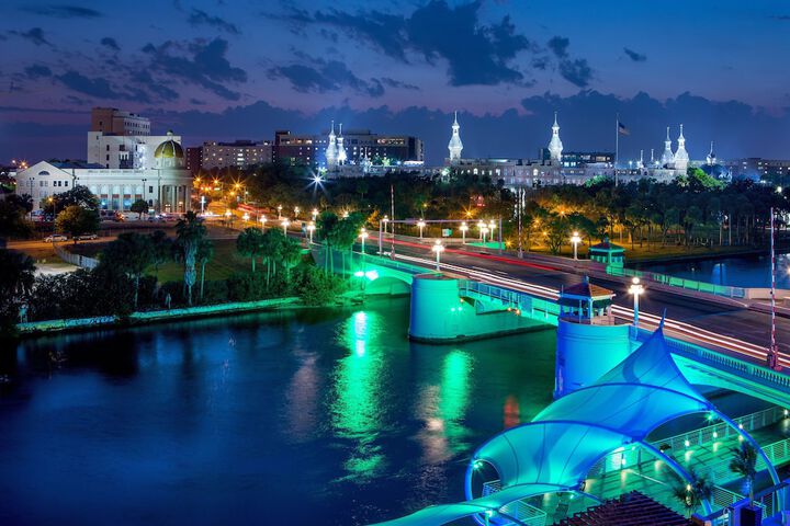 Hotel Tampa Riverwalk