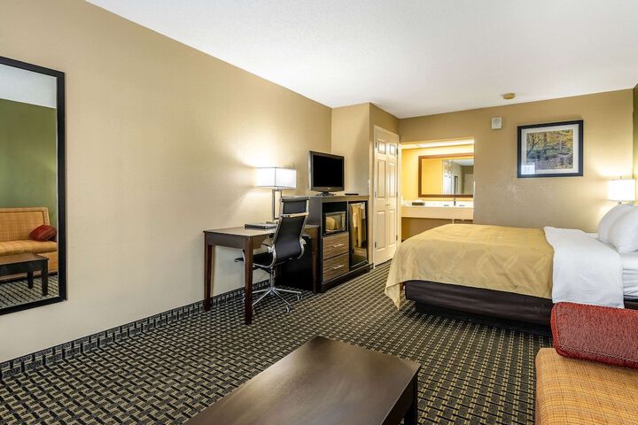 Room 13 of 29