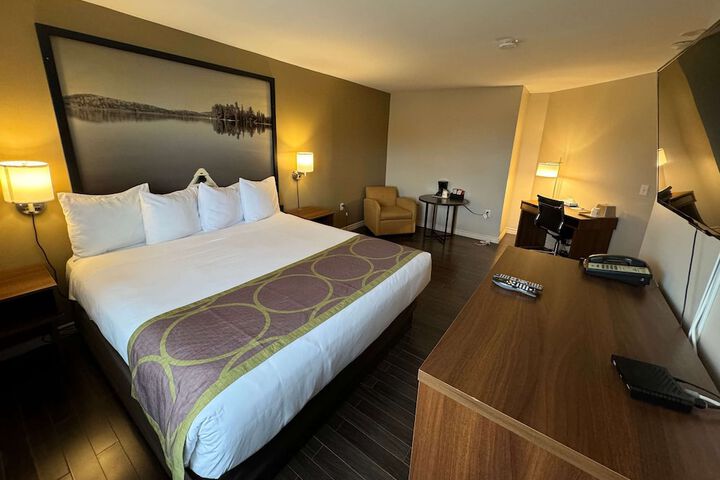 Room 22 of 37