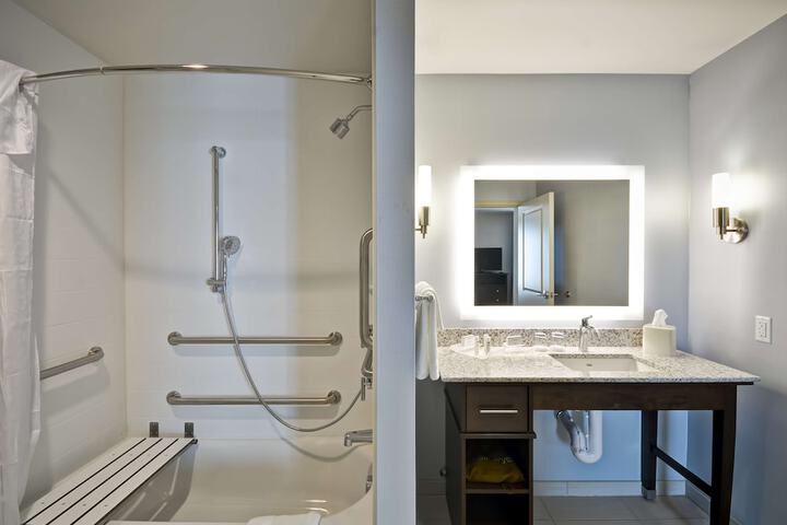 Room 28 of 51
