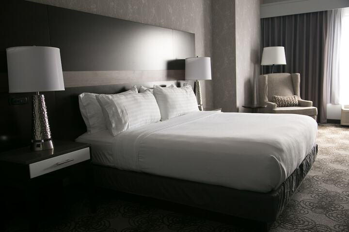 Room 13 of 29