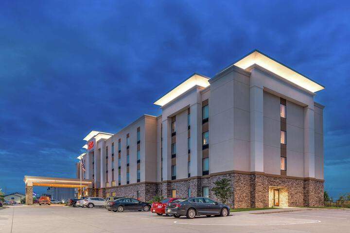 Hotel 4 of 49