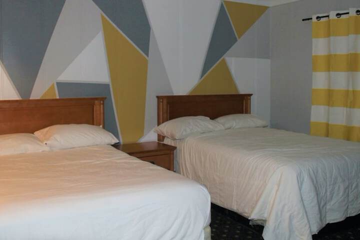 Room 16 of 18