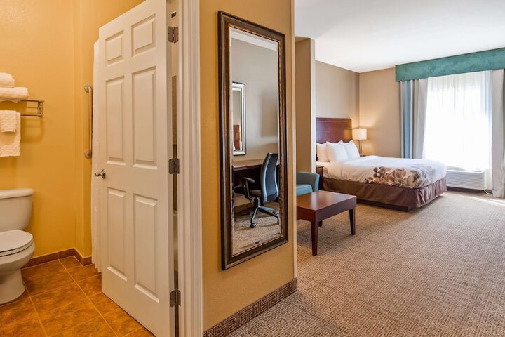Best Western Dothan Inn & Suites