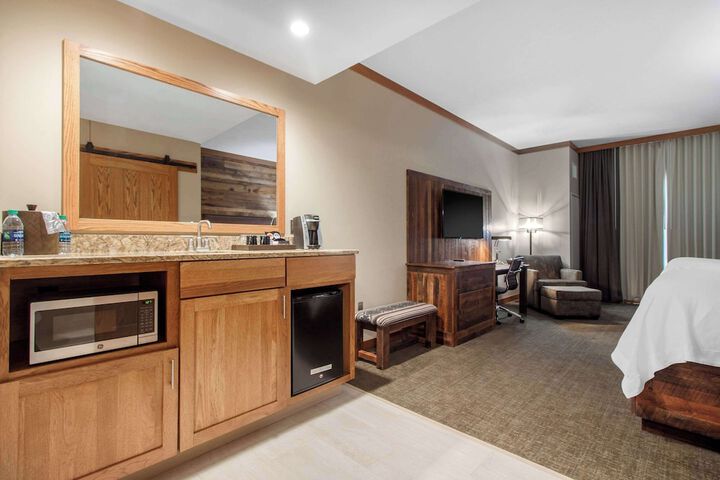 Room 41 of 67