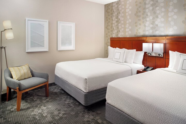 Courtyard by Marriott Atlanta Airport South / Sullivan Road