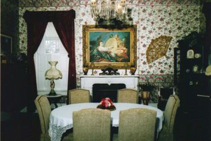 Victorian House Bed & Breakfast