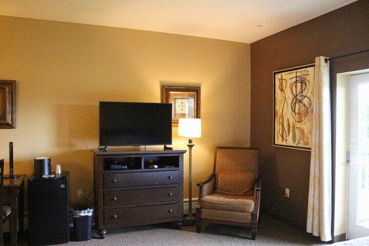 The Lodge at Woodstone Country Club