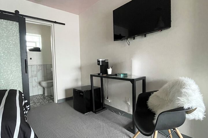 Room 98 of 129